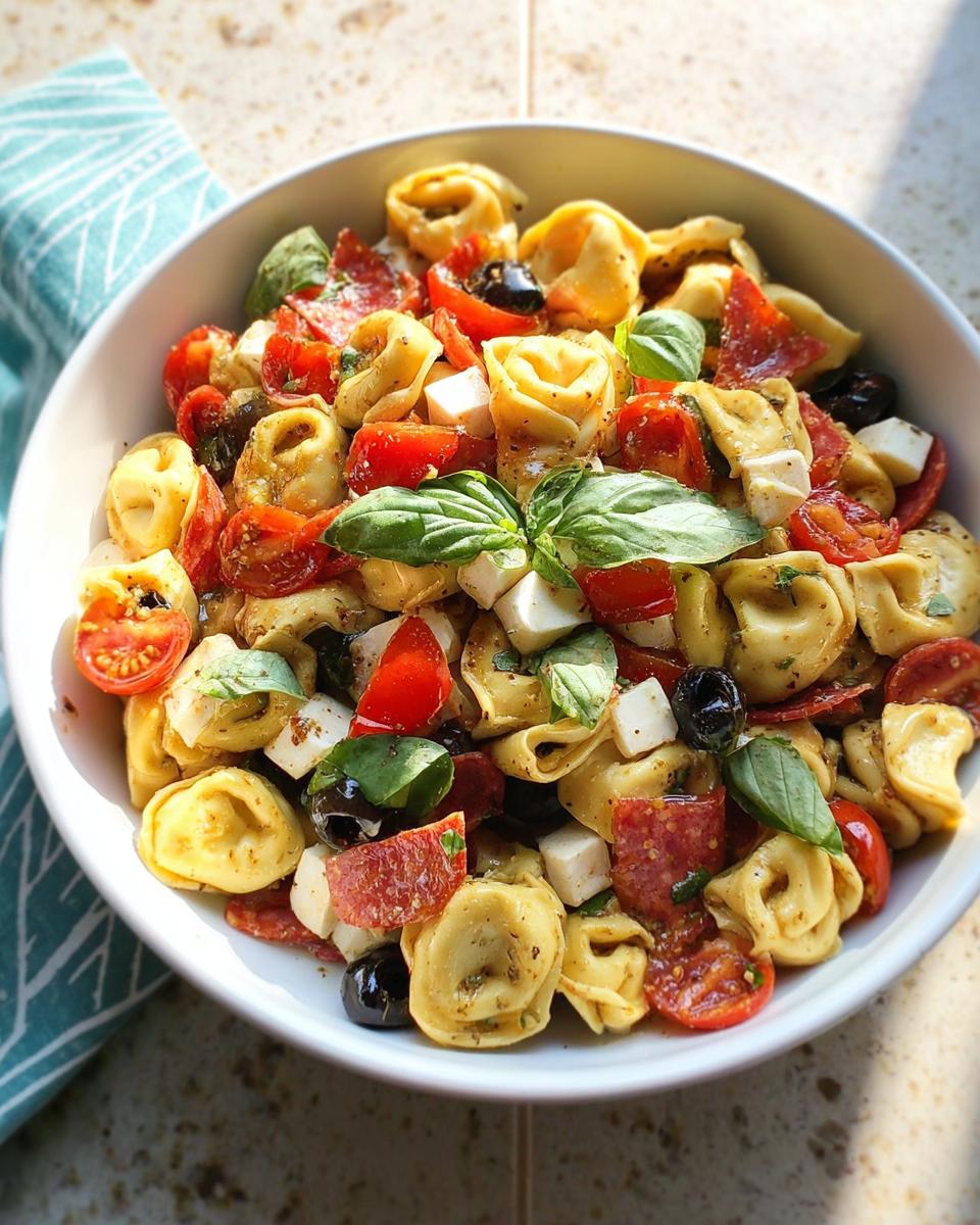 Red Pepper And Parmesan Tortellini Salad - Detail 1